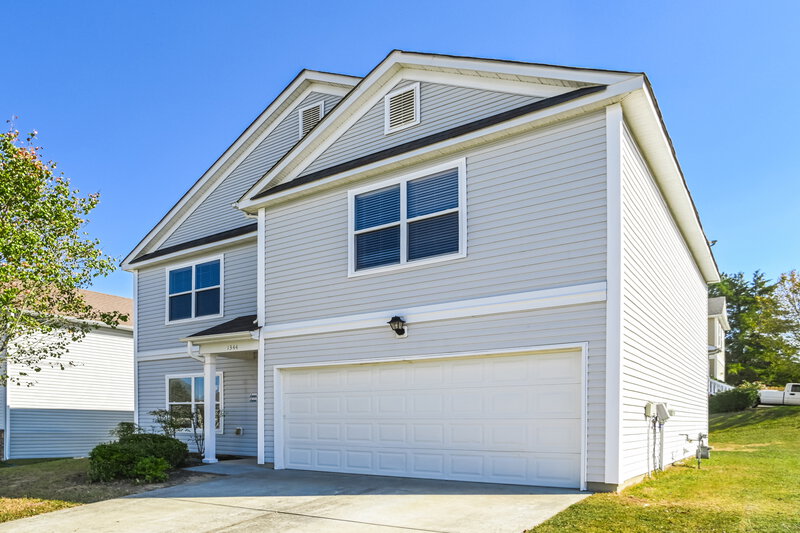 1,860/Mo, 1344 Bray Dr Charlotte, NC 28214 fr View