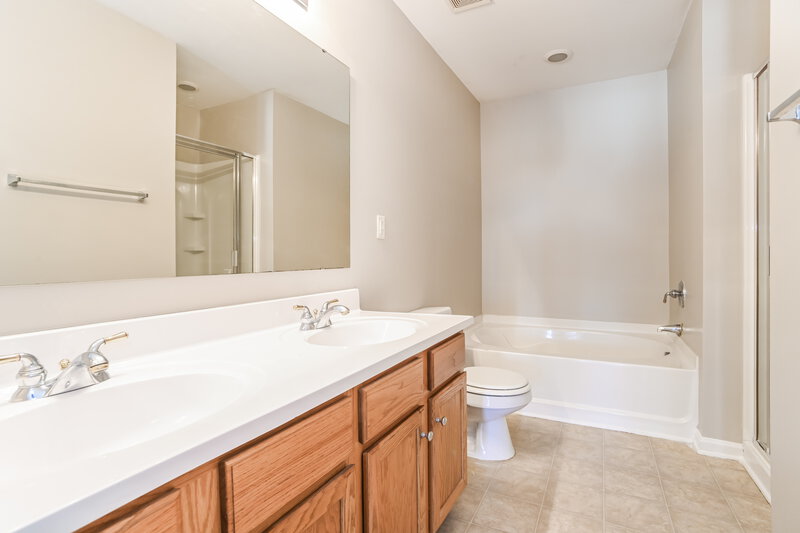 1,860/Mo, 1344 Bray Dr Charlotte, NC 28214 Bathroom View