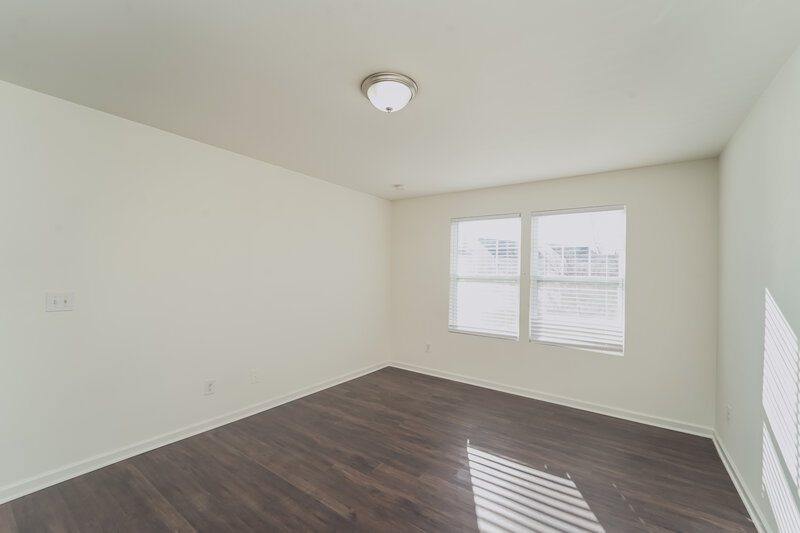 1,730/Mo, 5814 Ringneck Rd Charlotte, NC 28216 Main Bedroom View 2