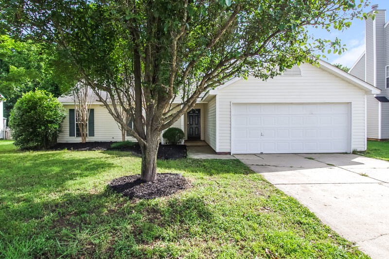 2,050/Mo, 14103 Southbridge Forest Dr Charlotte, NC 28273 External View