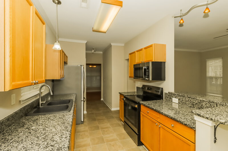 2,890/Mo, 8153 Rolling Meadows Ln Huntersville, NC 28078 Kitchen View 2