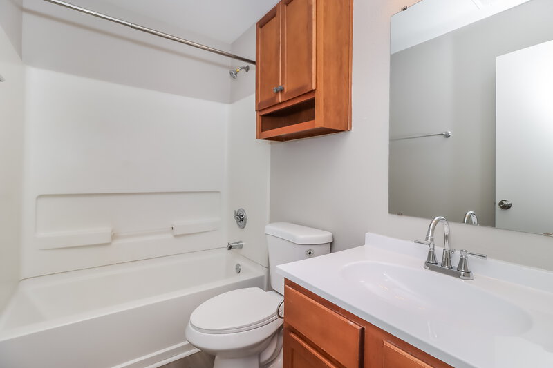 1,860/Mo, 4243 Kellybrook Dr Concord, NC 28025 Bathroom View