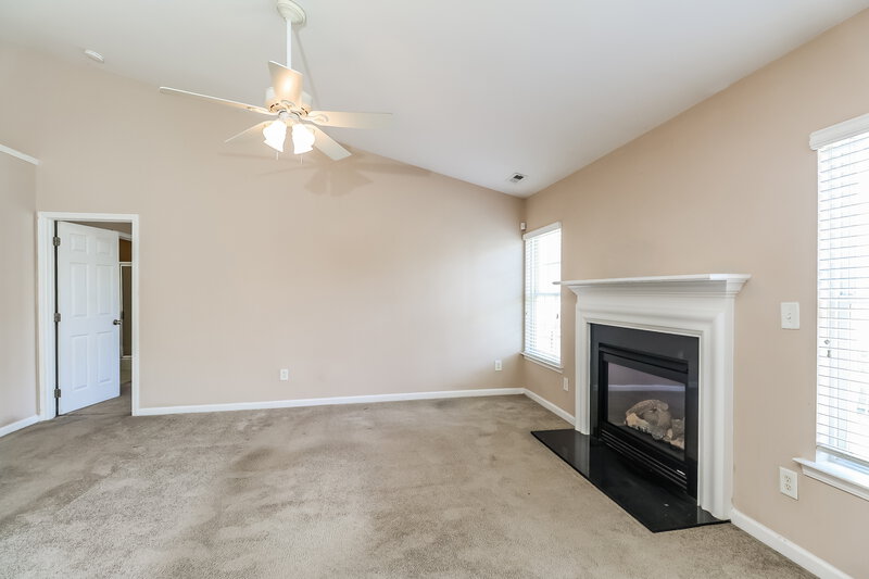 2,145/Mo, 722 Hope St Huntersville, NC 28078 Living Room View