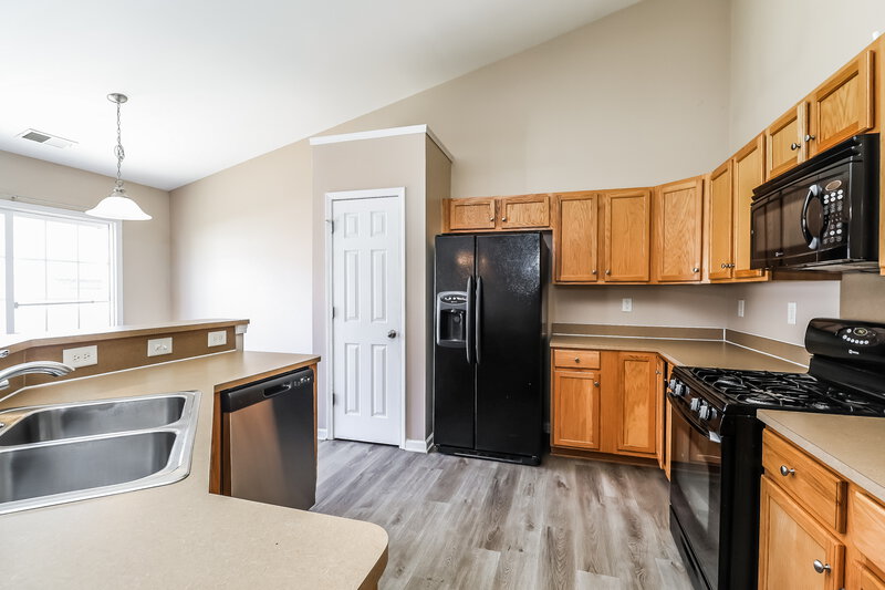 2,145/Mo, 722 Hope St Huntersville, NC 28078 Kitchen View
