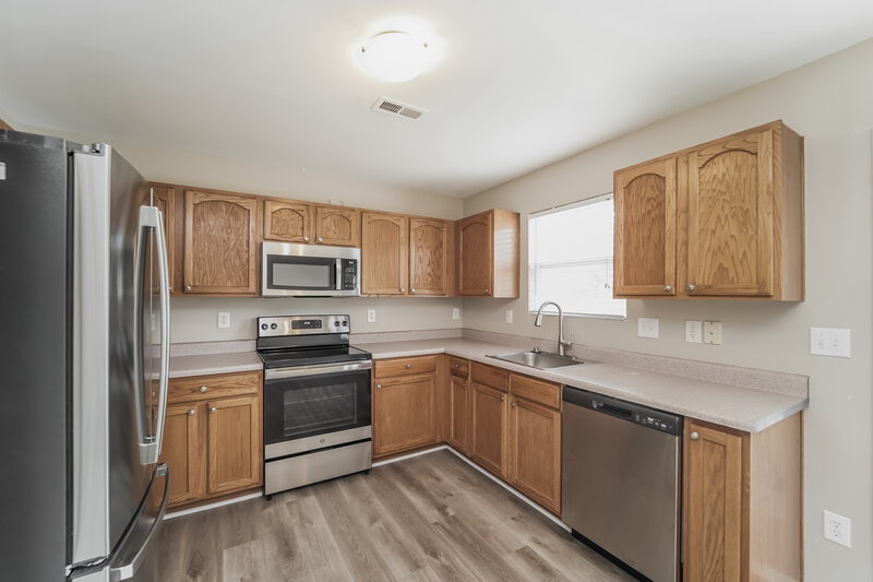 1,985/Mo, 5221 Valcourt Rd Charlotte, NC 28216 Misc View 6