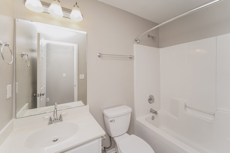 1,985/Mo, 5221 Valcourt Rd Charlotte, NC 28216 Misc View 16