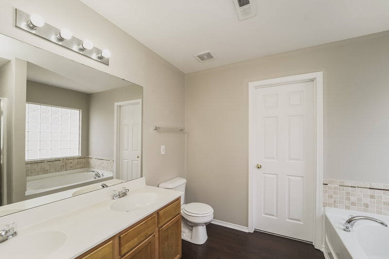 1,910/Mo, 2527 Buckleigh Dr Charlotte, NC 28215 Misc View 8