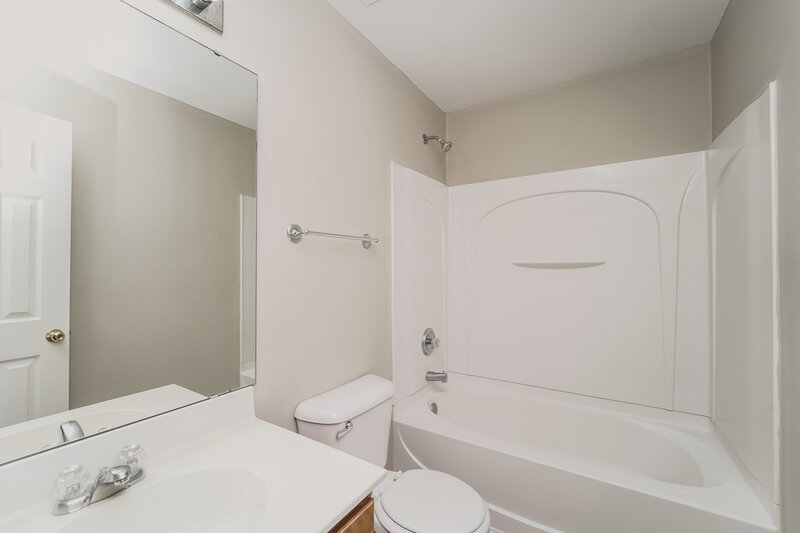 1,910/Mo, 2527 Buckleigh Dr Charlotte, NC 28215 Misc View 13