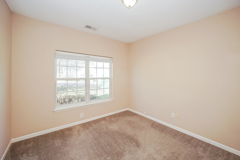 2,075/Mo, 12330 Summer Creek Ln Charlotte, NC 28269 Bedroom View 2