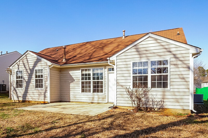 2,075/Mo, 12330 Summer Creek Ln Charlotte, NC 28269 Rear View