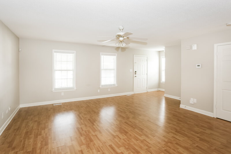 1,975/Mo, 1219 Piney Church Rd Concord, NC 28025 Living Room View