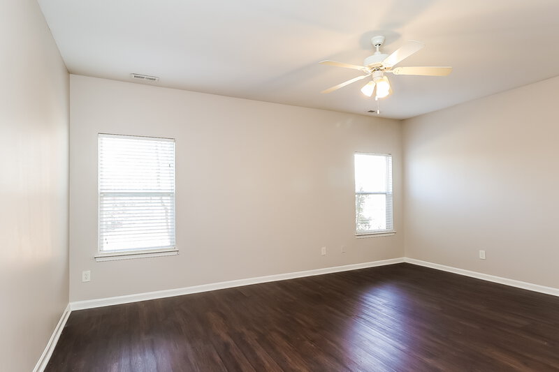 1,890/Mo, 10926 Slalom Hill Rd Charlotte, NC 28278 Main Bedroom View 2