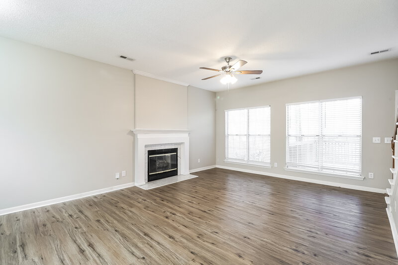 1,925/Mo, 8914 Clifton Meadow Dr Matthews, NC 28105 Living Room View 2