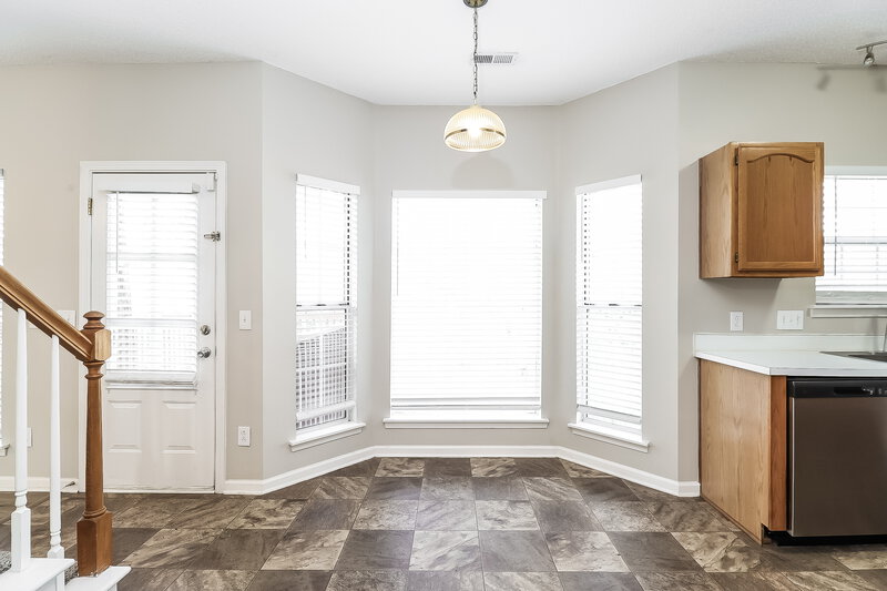 1,925/Mo, 8914 Clifton Meadow Dr Matthews, NC 28105 Breakfast Nook View