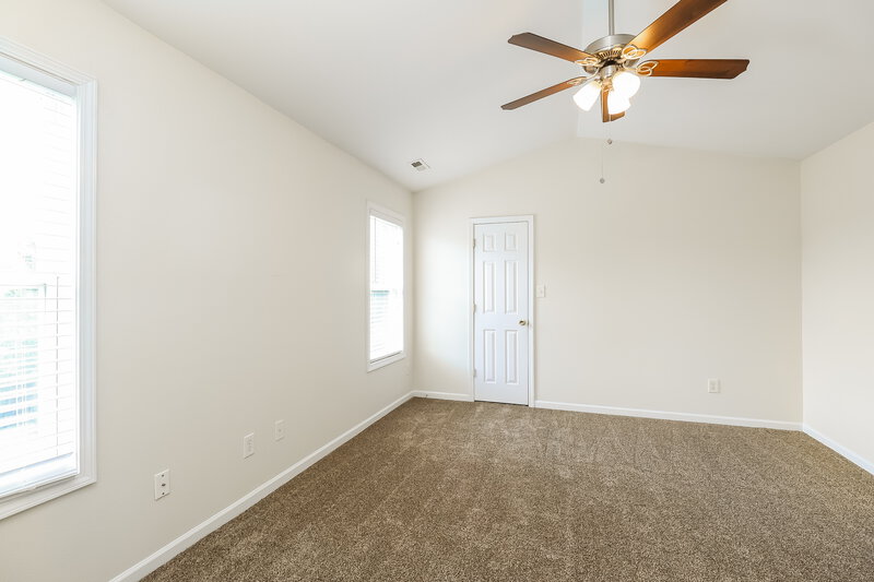 2,280/Mo, 13515 Stones Landing St Charlotte, NC 28278 Main Bedroom View 2
