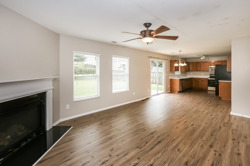 2,060/Mo, 9211 Corey Commons Ave Charlotte, NC 28216 Living Room View 2