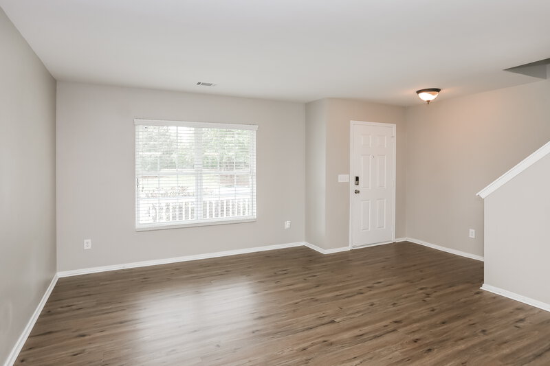 2,060/Mo, 9211 Corey Commons Ave Charlotte, NC 28216 Living Room View 3