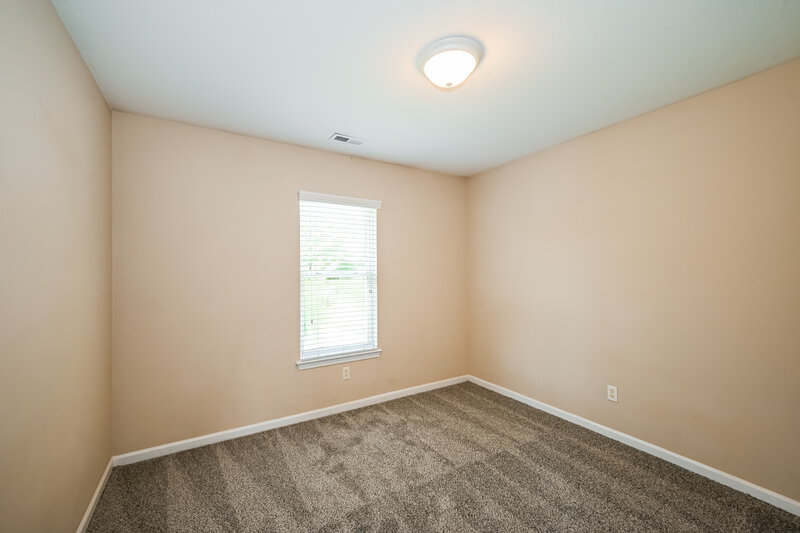 2,015/Mo, 4025 Dover Downs Dr Charlotte, NC 28216 Bedroom View 3