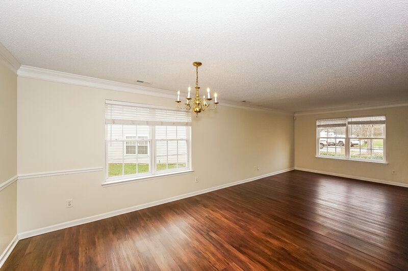 2,040/Mo, 1317 Crestfield Ct Charlotte, NC 28269 Dining Room View