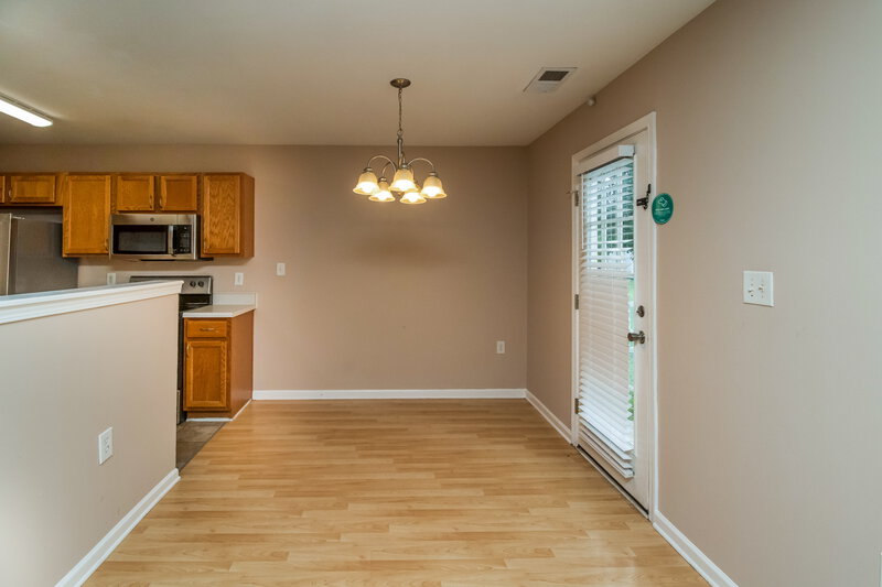 1,890/Mo, 10021 Green Hedge Ave Charlotte, NC 28269 Dining Room View