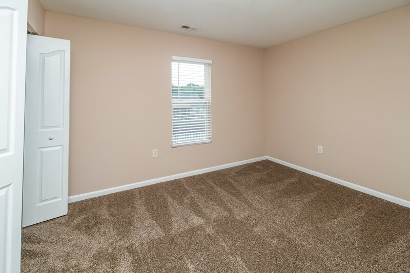 1,890/Mo, 10021 Green Hedge Ave Charlotte, NC 28269 Bedroom View 2