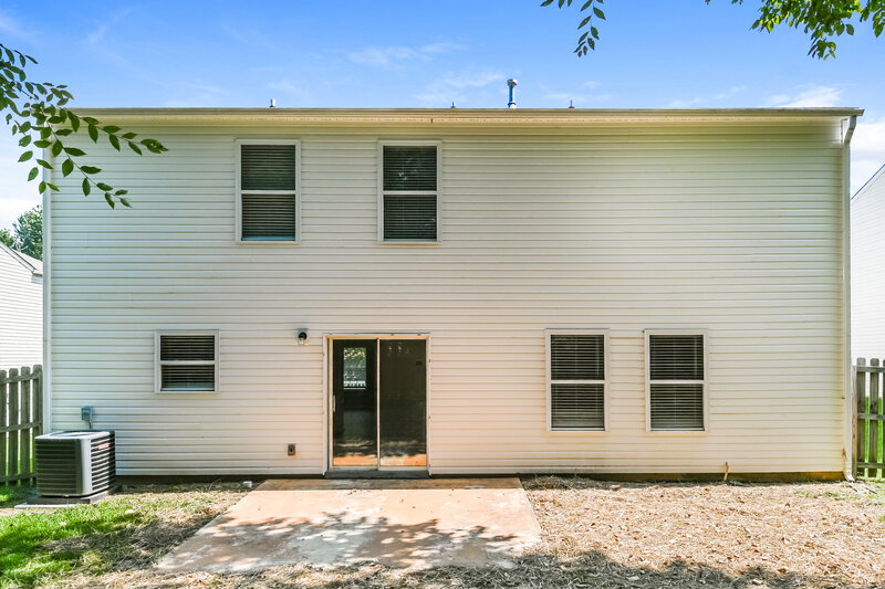2,365/Mo, 9403 Swallow Tail Ln Charlotte, NC 28269 Rear View