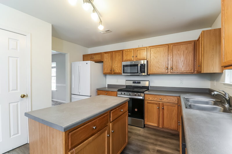 2,295/Mo, 4625 Canipe Dr Charlotte, NC 28269 Misc View 7