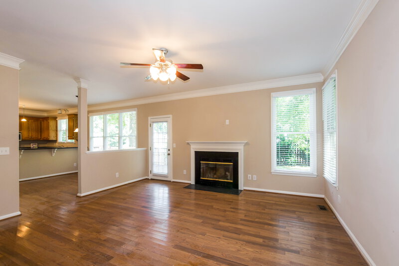 2,440/Mo, 9003 Mapledale Ct Cornelius, NC 28031 Living Room View