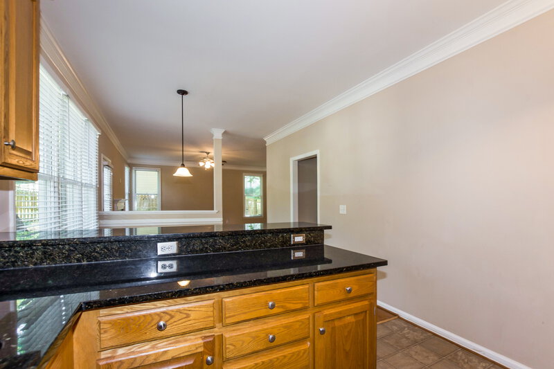 2,440/Mo, 9003 Mapledale Ct Cornelius, NC 28031 Kitchen View 2