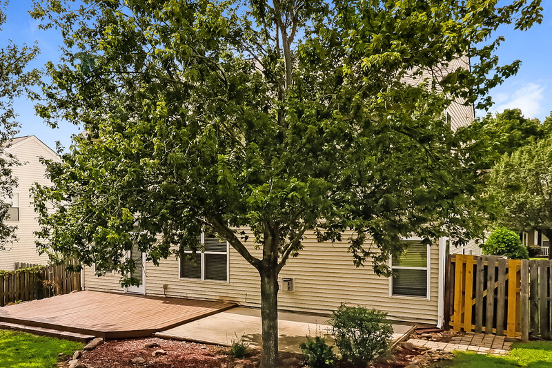 2,335/Mo, 7034 Advocator Ln Charlotte, NC 28216 Rear View 3