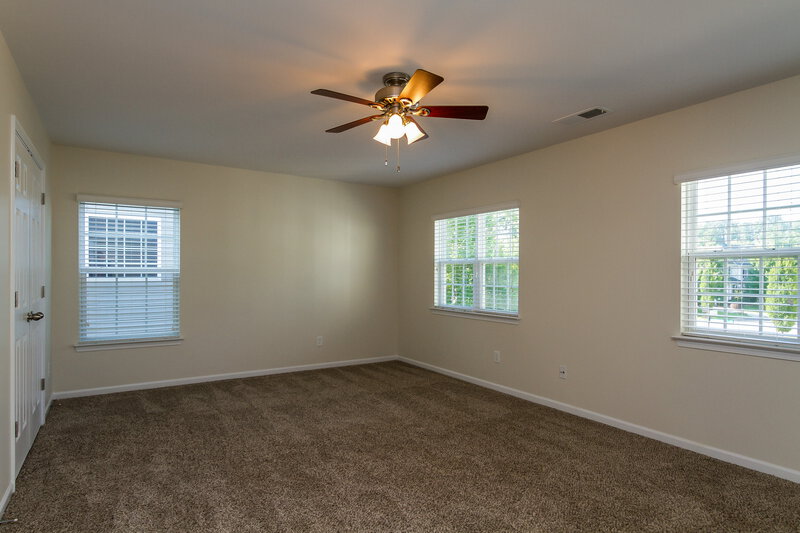 2,555/Mo, 17204 Hampton Trace Rd Huntersville, NC 28078 Living Room View