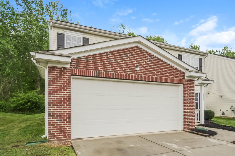 2,080/Mo, 8808 Chalkstone Rd Charlotte, NC 28216 Front View