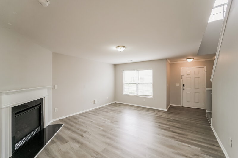 2,080/Mo, 8808 Chalkstone Rd Charlotte, NC 28216 Living Room View