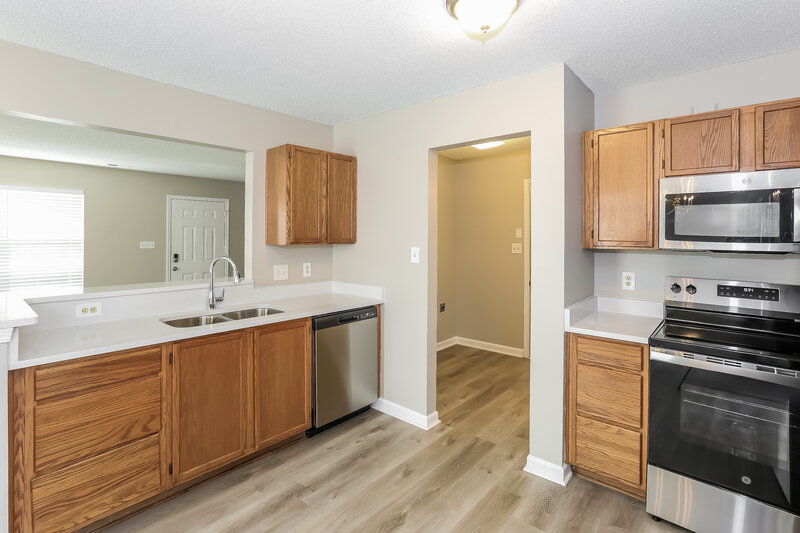 1,805/Mo, 15718 Dehavilland Dr Charlotte, NC 28278 Misc View 6