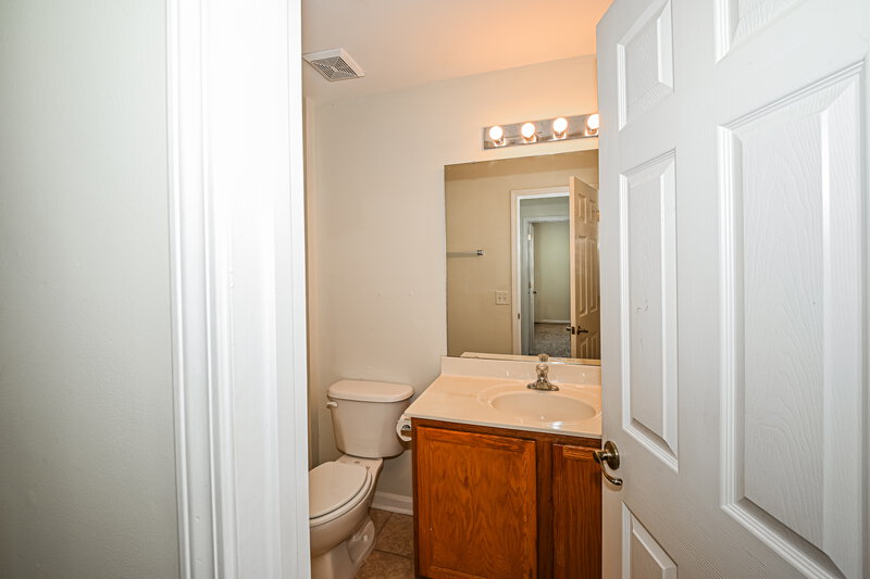 2,070/Mo, 6827 Blake Brook Dr Concord, NC 28025 Main Bathroom View