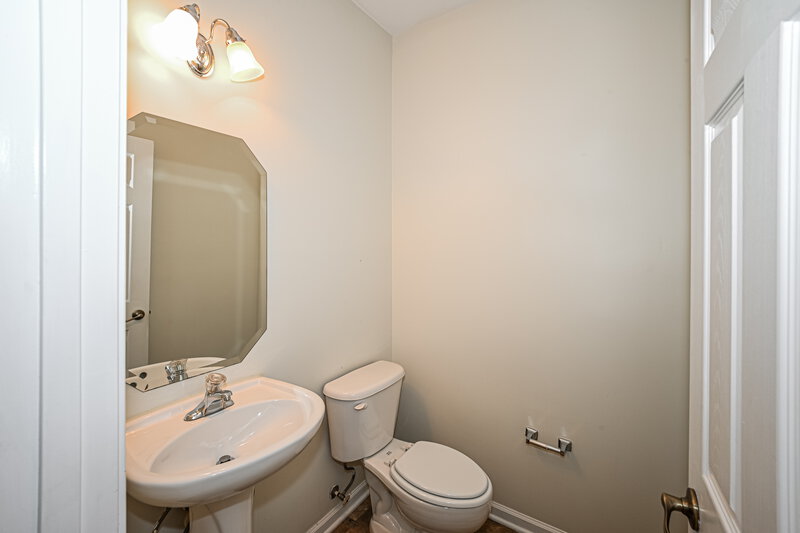2,070/Mo, 6827 Blake Brook Dr Concord, NC 28025 Bathroom View 2