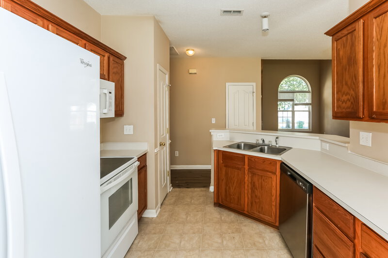 1,965/Mo, 12708 Deaton Hill Dr Charlotte, NC 28269 Kitchen View 2