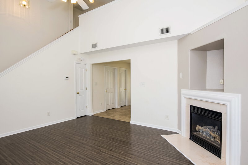 2,190/Mo, 4134 Planters Watch Dr Charlotte, NC 28278 Living Room View 3