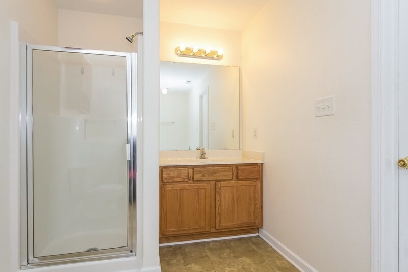 2,190/Mo, 4134 Planters Watch Dr Charlotte, NC 28278 Bathroom View