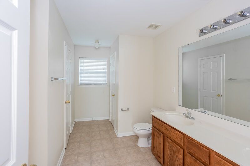 2,160/Mo, 10408 Sparrow Springs Ln Charlotte, NC 28214 Misc View 8