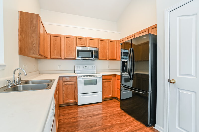 2,060/Mo, 1011 Tiger Eye Ave Indian Trail, NC 28079 Kitchen View