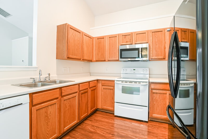 2,060/Mo, 1011 Tiger Eye Ave Indian Trail, NC 28079 Kitchen View 2