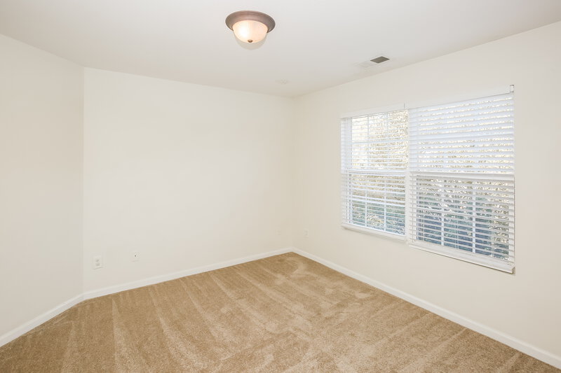 1,960/Mo, 15132 Oldcorn Ln Charlotte, NC 28262 Bedroom View 2