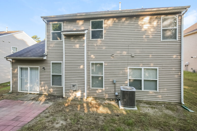 1,960/Mo, 15132 Oldcorn Ln Charlotte, NC 28262 Rear View 2