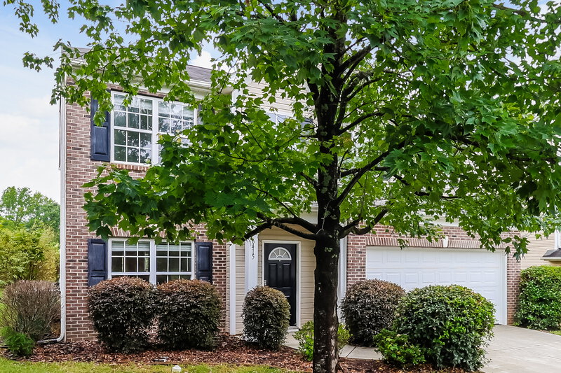 2,425/Mo, 6415 Glenolden Dr Charlotte, NC 28269 Front View