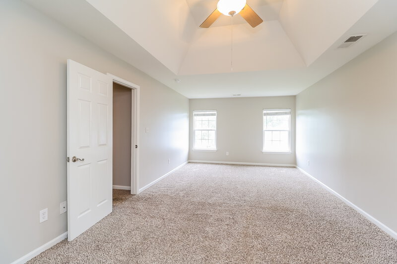 2,425/Mo, 6415 Glenolden Dr Charlotte, NC 28269 Main Bedroom View 2