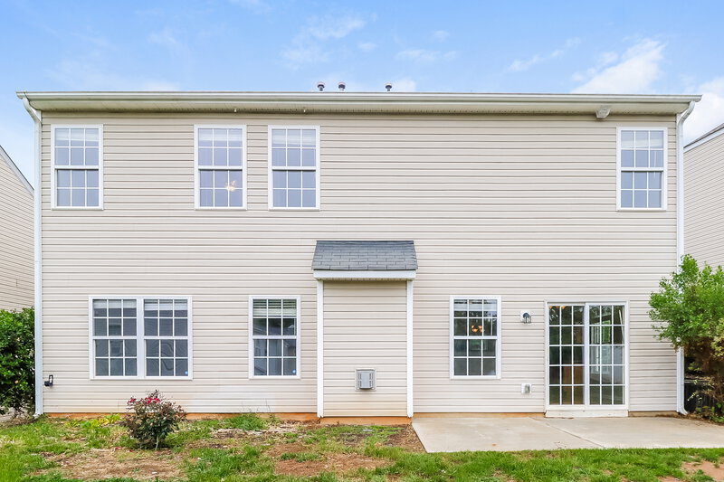 2,425/Mo, 6415 Glenolden Dr Charlotte, NC 28269 Rear View