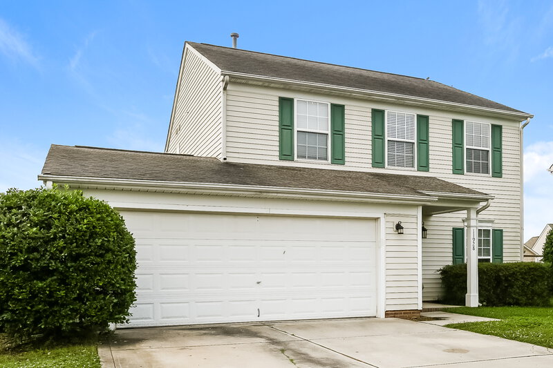 2,235/Mo, 11928 Creek Turn Dr Charlotte, NC 28278 Front View 2