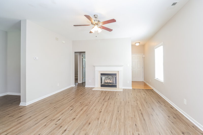 2,220/Mo, 11428 Lamoille Ln Charlotte, NC 28278 Living Room View