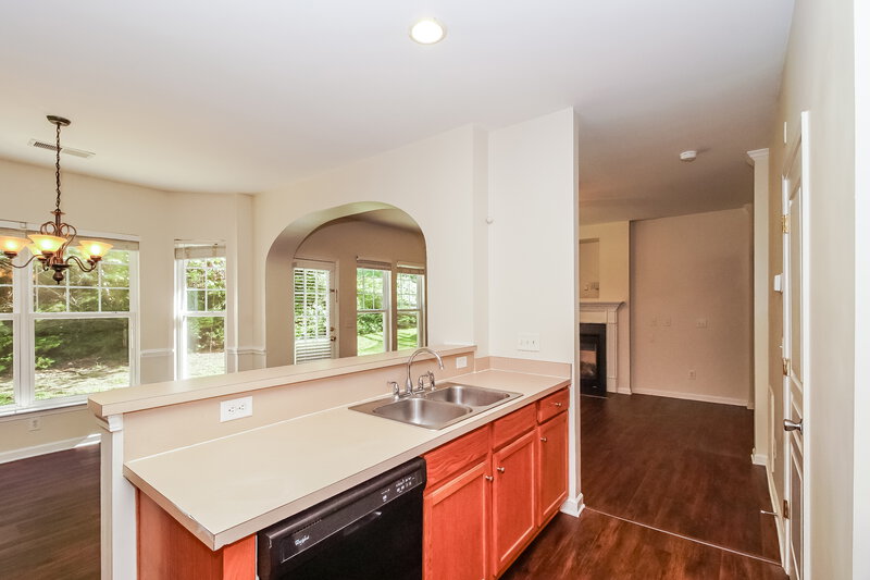 2,015/Mo, 10142 Old Carolina Dr Charlotte, NC 28214 Kitchen View
